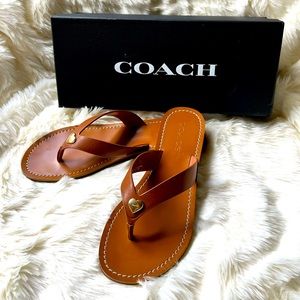 Like new Ellis sandal